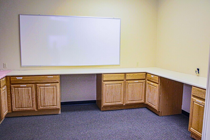 More Photos Of 1257 Sweeten Creek Rd, Asheville Office For Lease