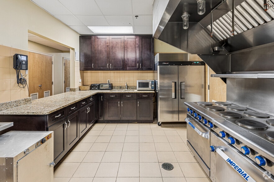 More Photos Of 3538 Moncure Ave, Falls Church Daycare Center For Sale