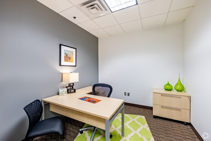 More Photos Of 14301 FNB Pky, Omaha Coworking Space