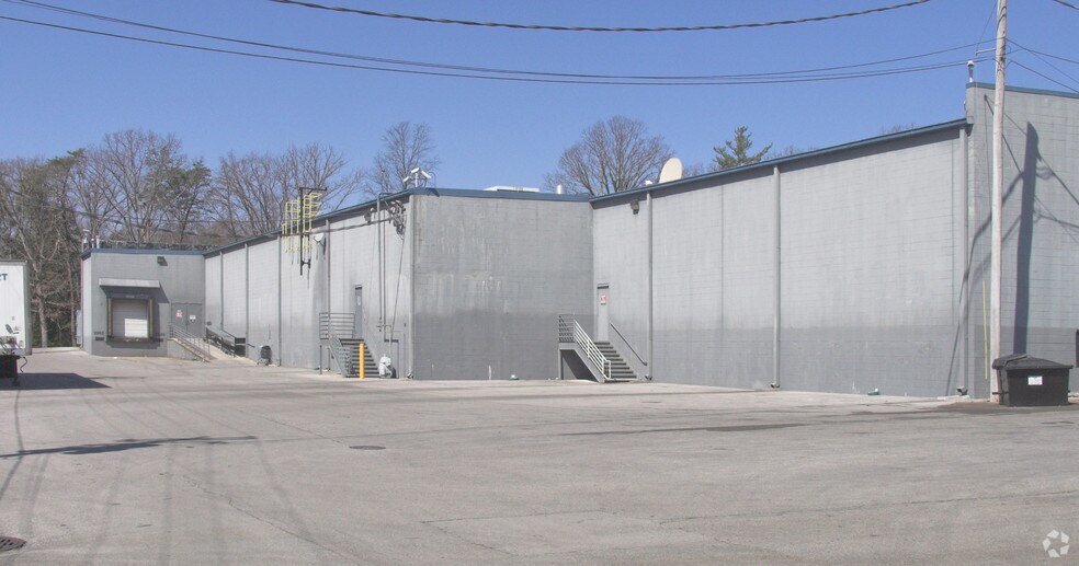 More Photos Of 405-421 N Main St, Jamestown General Retail For Lease