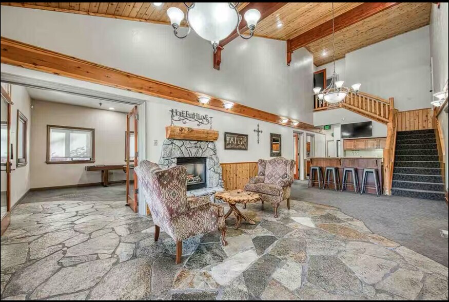 More Photos Of 41441 CA-168, Shaver Lake Specialty For Sale