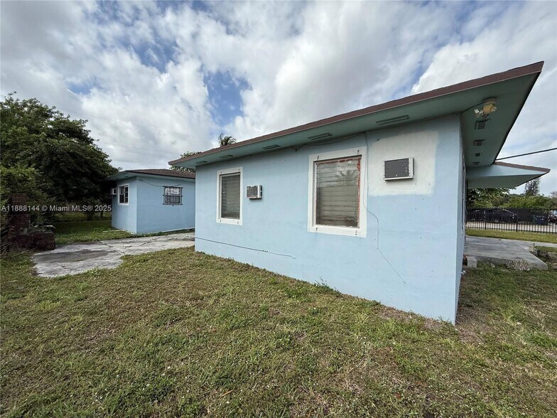 More Photos Of 1090 NW 112th St, Miami Apartments For Sale