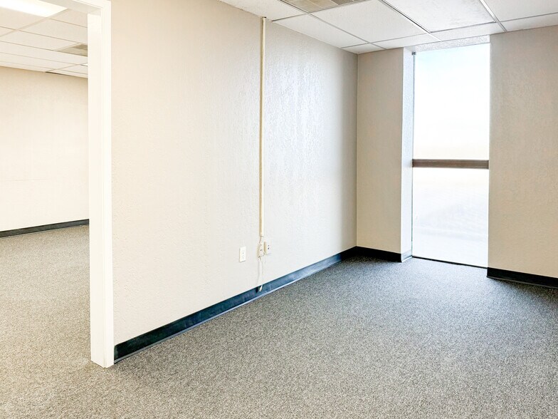 More Photos Of 2585 W Interstate 20, Odessa Manufacturing For Lease