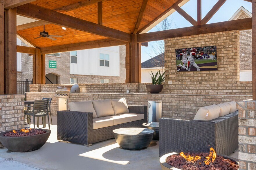 More Photos Of 617 Spallone Blvd, Springdale Apartments For Sale