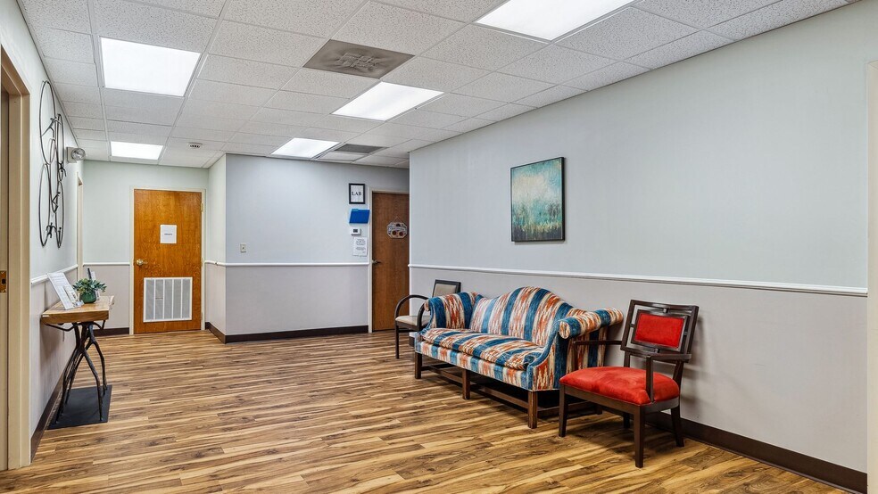 More Photos Of 2149 Valleygate Dr, Fayetteville Medical For Sale