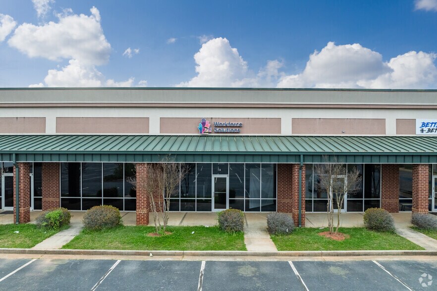 More Photos Of 1601-1611 McDonough Pl, McDonough Storefront For Lease