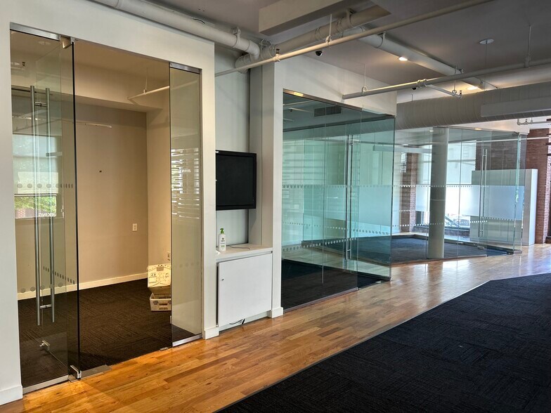 More Photos Of 500 Driggs Ave, Brooklyn Office For Lease