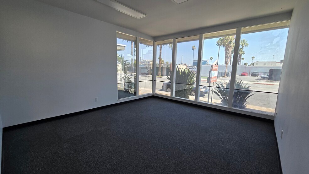 More Photos Of 370 W 6th St, San Bernardino Loft Creative Space For Lease