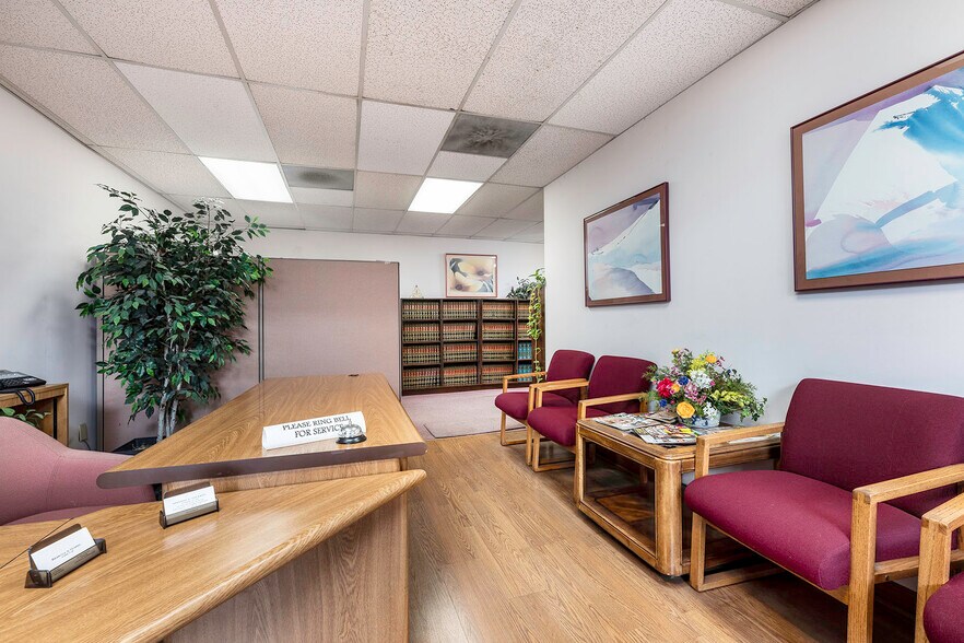 More Photos Of 333 W Broadway, Long Beach Medical For Lease