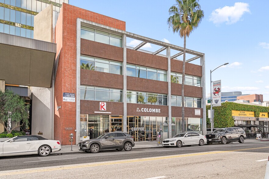 More Photos Of 9606 S Santa Monica Blvd, Beverly Hills Office For Lease