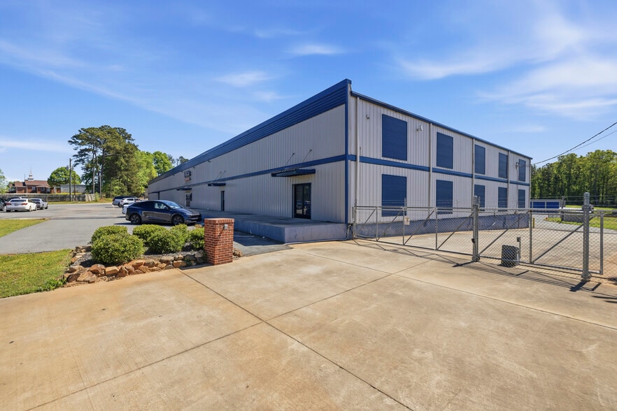 Primary Photo Of 966 Greensboro Rd, Eatonton Flex For Lease