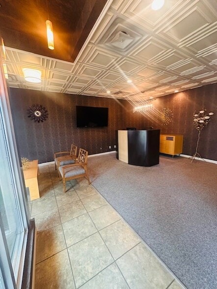 More Photos Of 62 Public Sq, Salem Storefront Retail Office For Sale