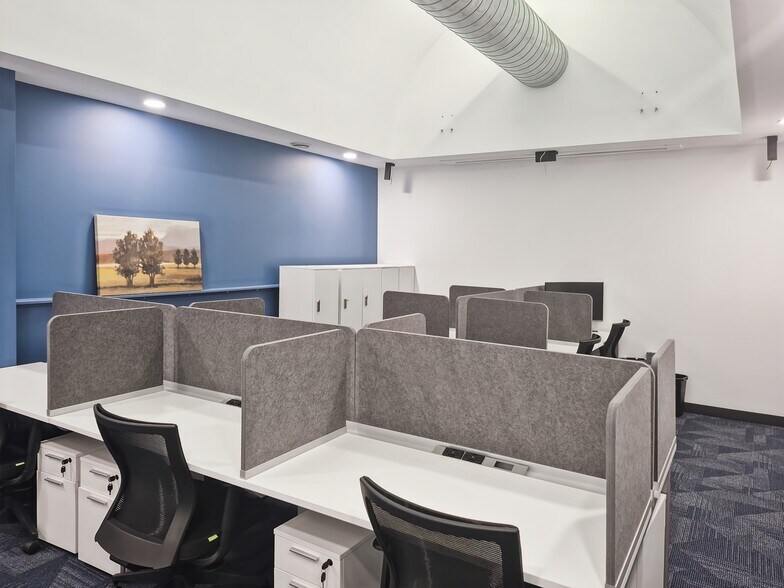 More Photos Of 335 Hoffer Dr, Regina Coworking Space