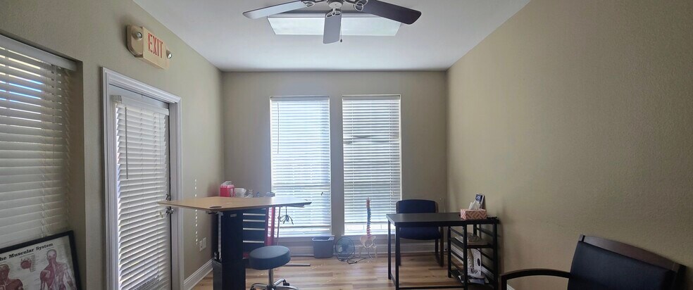 More Photos Of 1205 Bent Oaks Ct, Denton Office For Sale