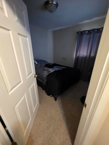 More Photos Of 1101 Comanchee Trl, West Columbia Multifamily For Sale