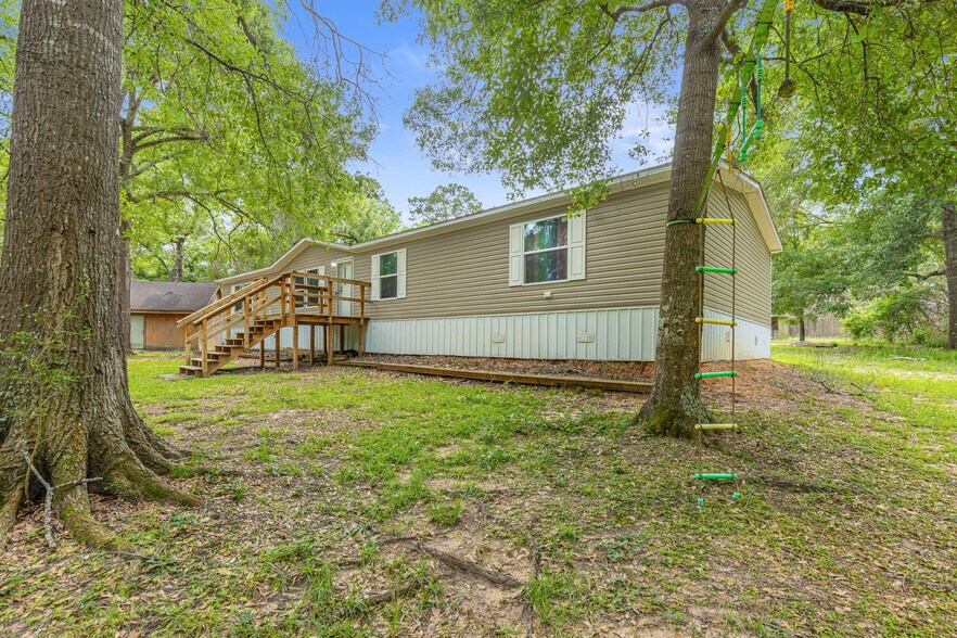 More Photos Of 7362 Washington Ave, Montgomery Flex For Sale