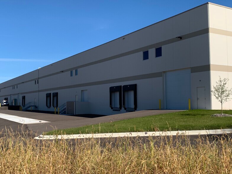 More Photos Of 3405 Casey St, River Falls Warehouse For Lease