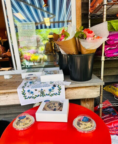 More Photos Of 48 South, Blue Hill Garden Center For Sale