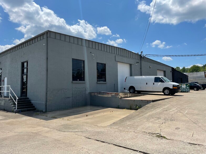 More Photos Of 1015 W Kirkland Ave, Nashville Industrial For Lease