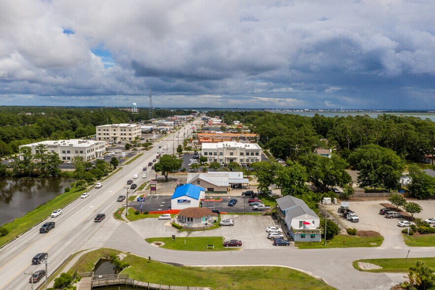 More Photos Of 4317 Arendell St, Morehead City Office For Sale