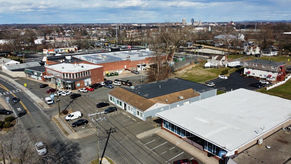 More Photos Of 351 Walnut St, Agawam Storefront For Sale