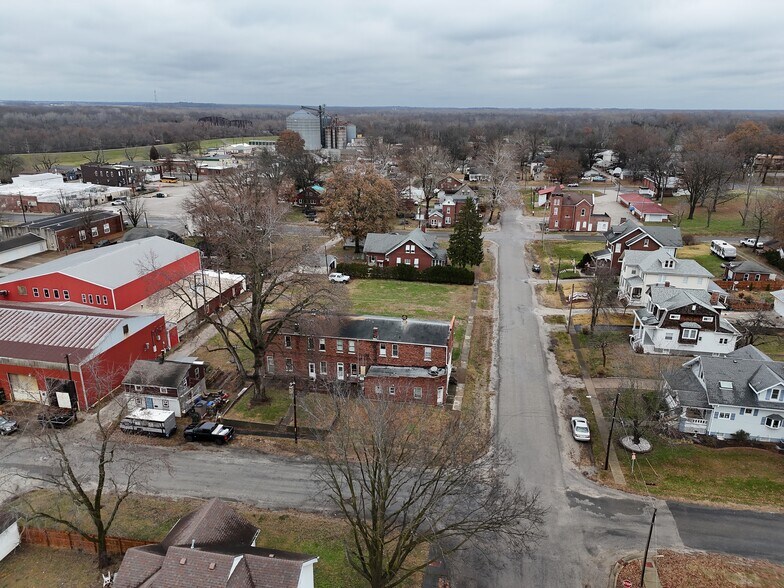 More Photos Of 311 Saint Clair St, New Athens Apartments For Sale