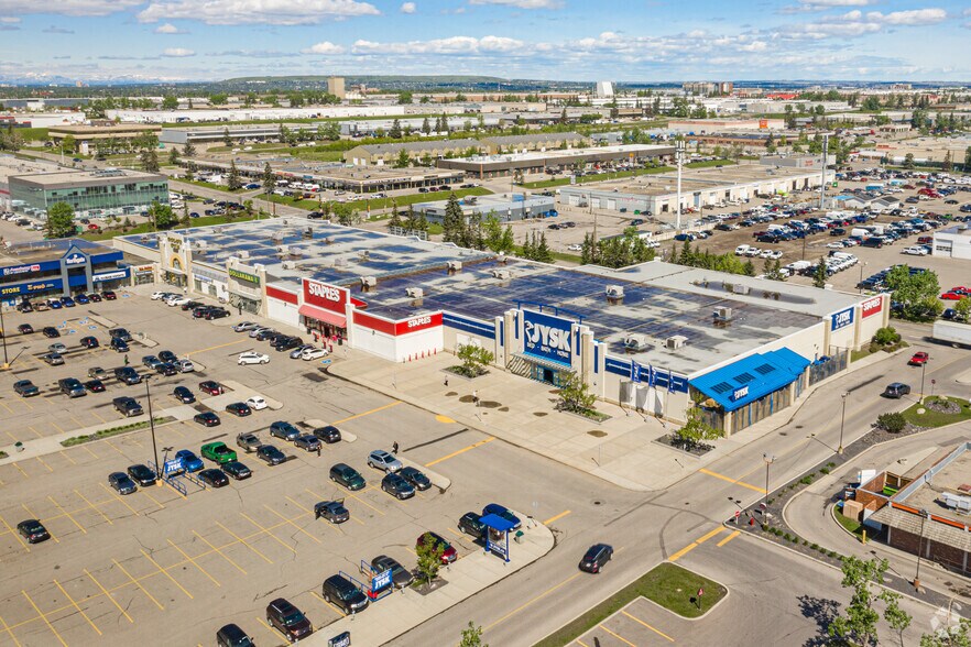 More Photos Of 495 36 St NE, Calgary Storefront Retail Office For Lease