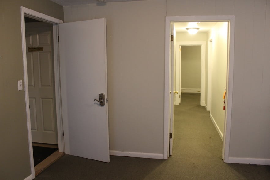 More Photos Of 239 Lexington Ave, Mount Kisco Loft Creative Space For Sale