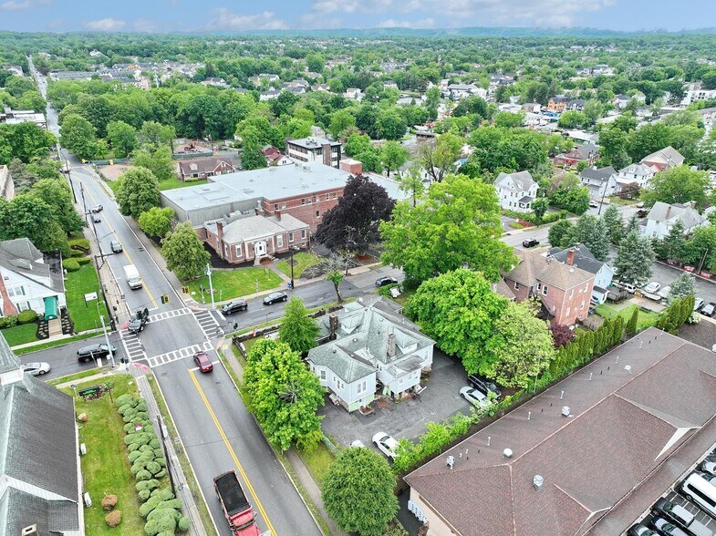 More Photos Of 22 S Madison Ave, Spring Valley Office For Sale