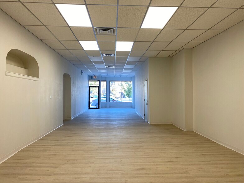 More Photos Of 4716-4722 N Kedzie Ave, Chicago Storefront Retail Residential For Lease