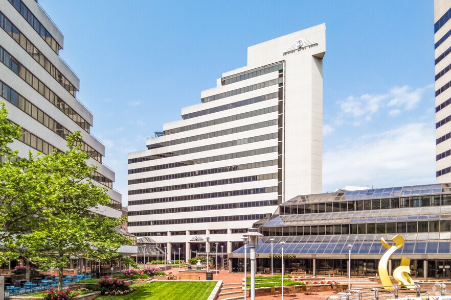 Primary Photo Of 3 Bethesda Metro Center, Bethesda Coworking Space