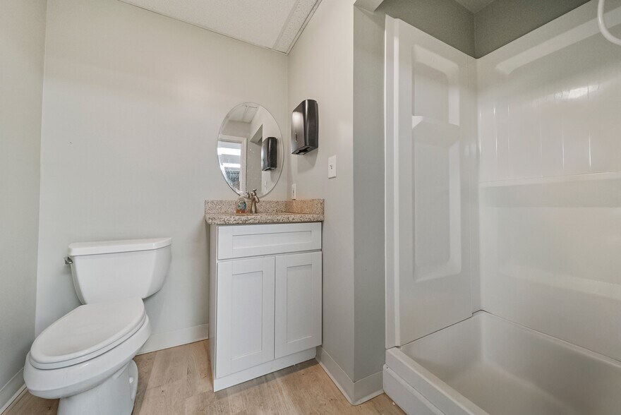 More Photos Of 91 Plaistow Rd, Plaistow Office For Sale