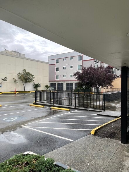 More Photos Of 201 Williams Ave S, Renton Restaurant For Lease
