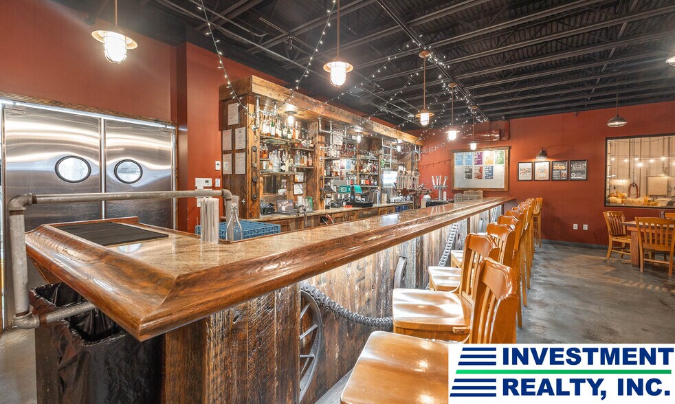 More Photos Of 551 State Route B, Saint James Restaurant For Sale