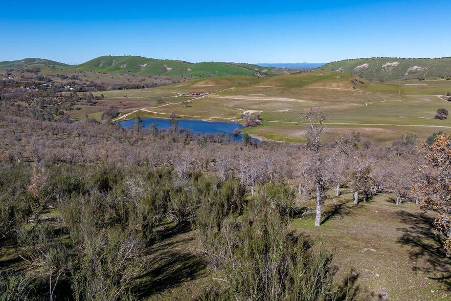 More Photos Of 535 Calf Canyon Hwy, Creston Winery Vineyard For Sale