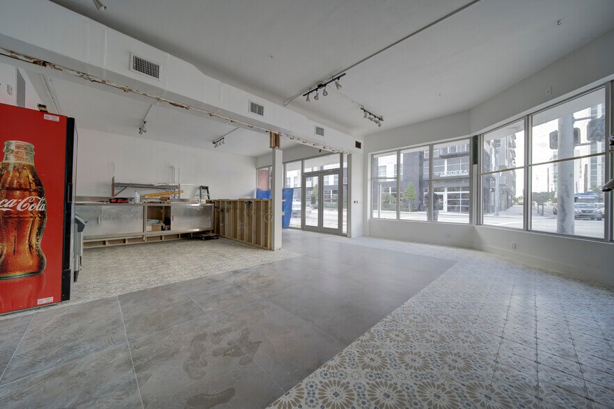 More Photos Of 3791 Bird Rd, Miami Restaurant For Lease