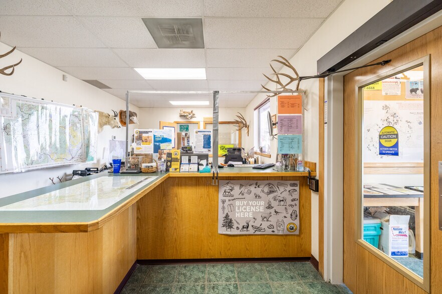 More Photos Of 1820 Meadowlark ln, Butte Office For Sale