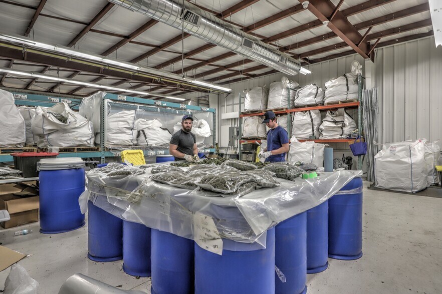 More Photos Of 15 Container Dr, Terryville Manufacturing For Sale