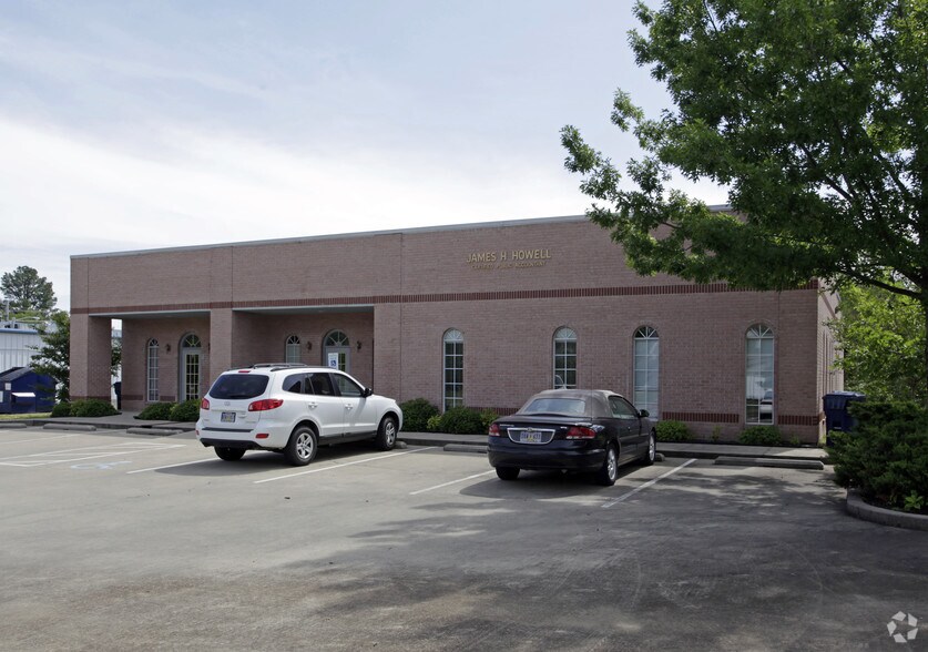 More Photos Of 6980 Dogwood Manor Dr, Olive Branch Office For Lease