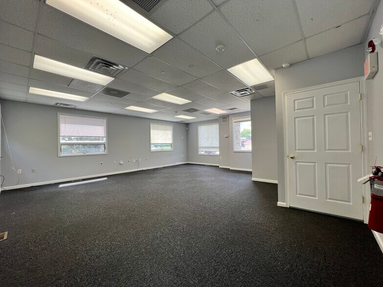 133 Ledgewood Ave, Netcong, NJ 07857 Medical Office For Lease