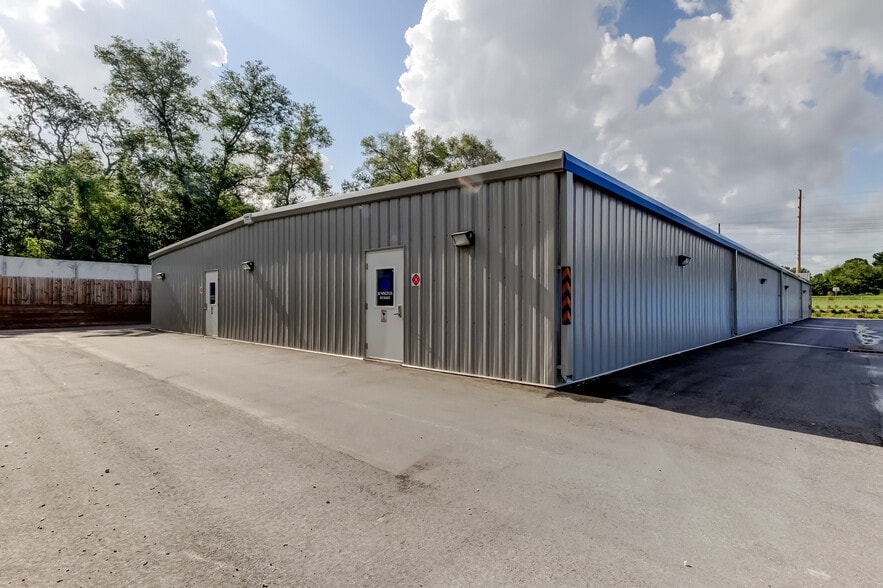 More Photos Of 921 E Norvell Bryant Hwy, Hernando Self Storage For Sale