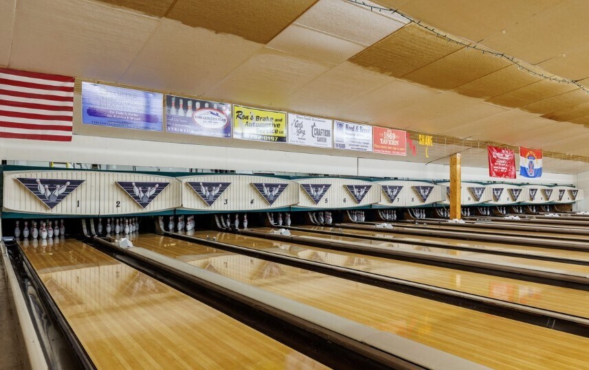 More Photos Of 577 State St, Watertown Bowling Alley For Sale