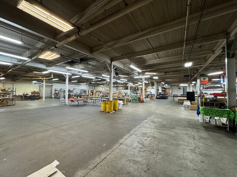 More Photos Of 1500 Algonquin Pky, Louisville Warehouse For Sale
