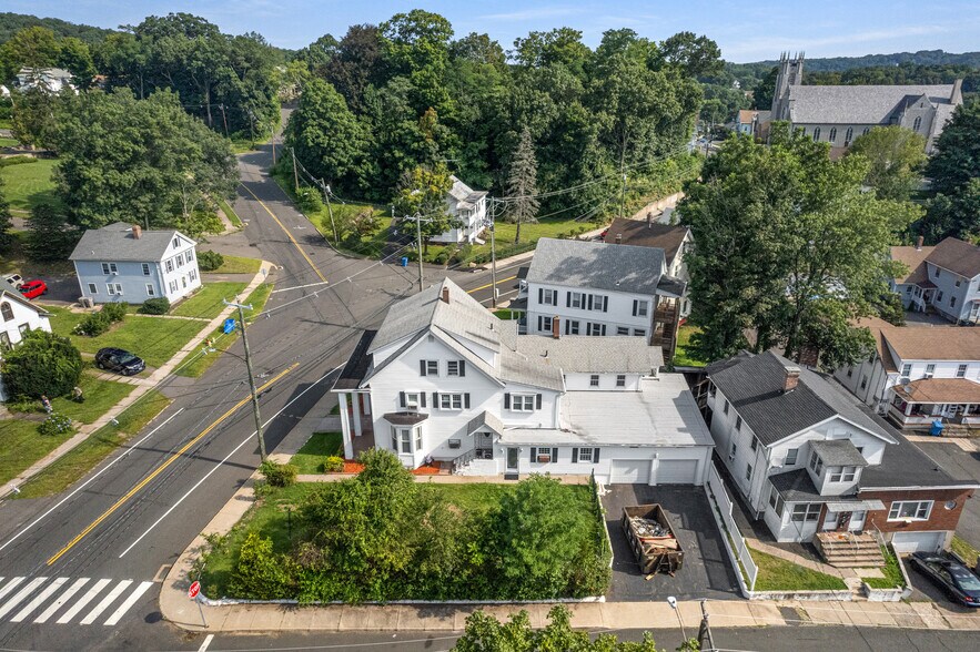 More Photos Of 444-445 West St, Bristol Multifamily For Sale