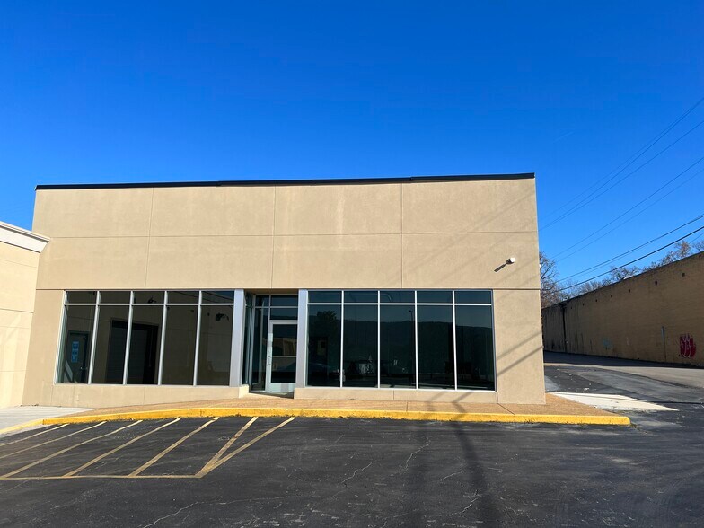 More Photos Of 2818 E 48th St, Chattanooga Freestanding For Lease