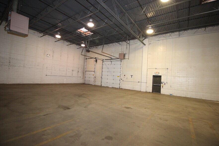 More Photos Of 731 Wambold Rd, Souderton Warehouse For Lease