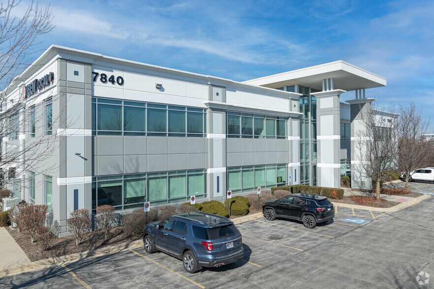 More Photos Of 7851 W 185th St, Tinley Park Unknown For Lease