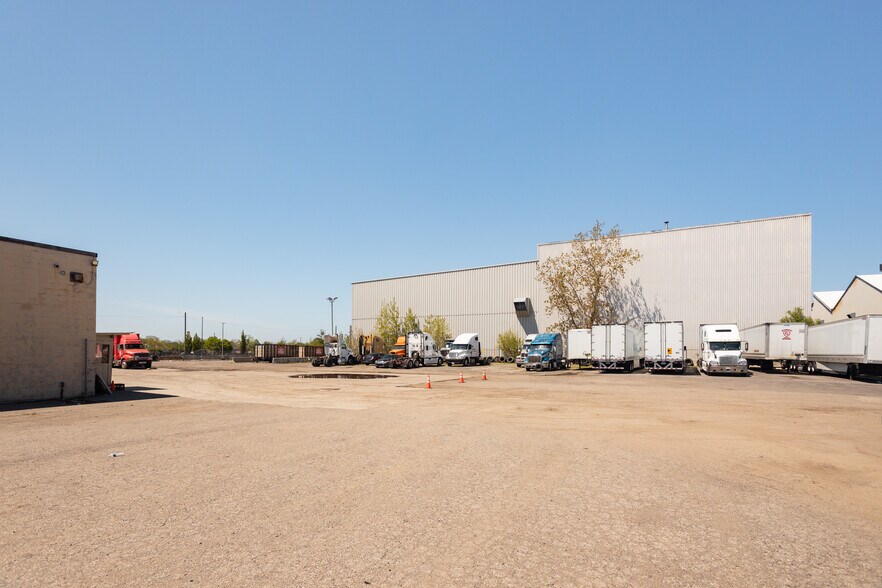 More Photos Of 1545 Clay St, Detroit Industrial For Lease