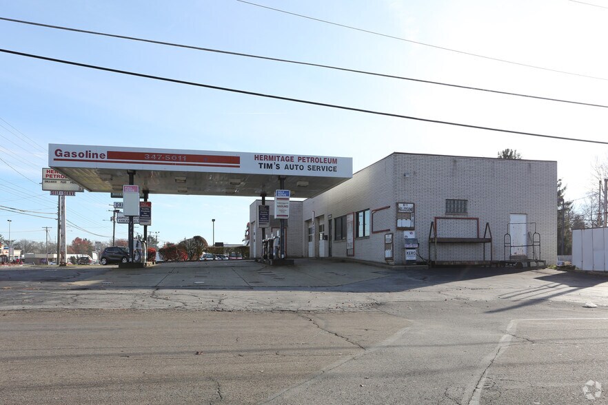 More Photos Of 2370 E State St, Hermitage Service Station For Sale