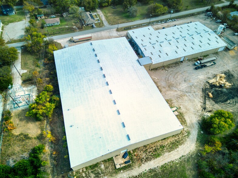 More Photos Of 600 Augustus St, Trenton Warehouse For Lease